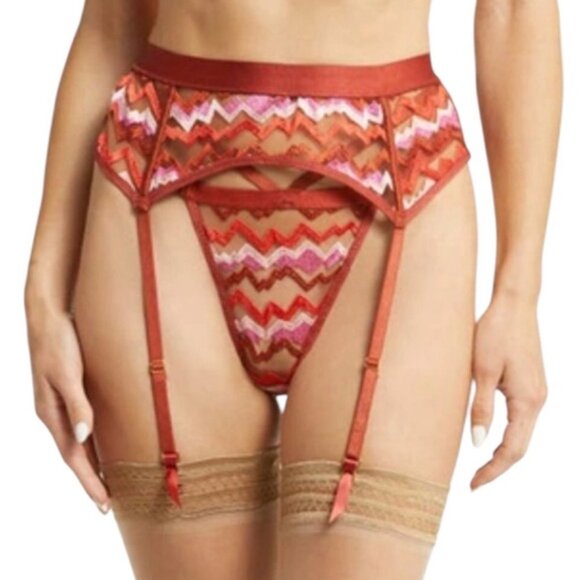NWT KILO BRAVA Peaks & Valleys Embroidery Mesh Garter Belt Size XXL Multicolor - Picture 1 of 4